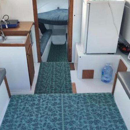Nice Boat To Sleep In Barcelona Sant Adria de Besos Eksteriør bilde